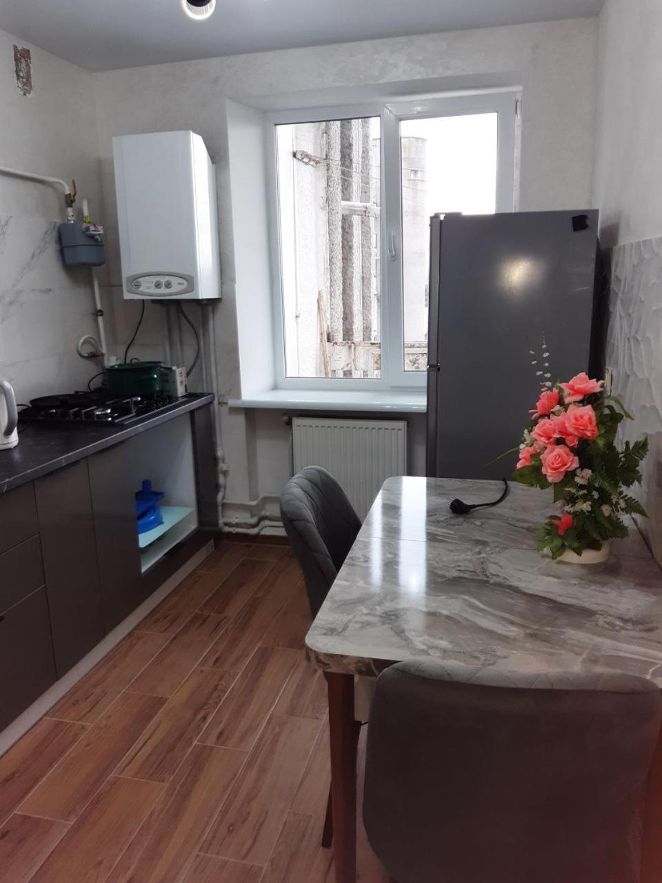 Квартира В Коломиї Kolomyia Bagian luar foto